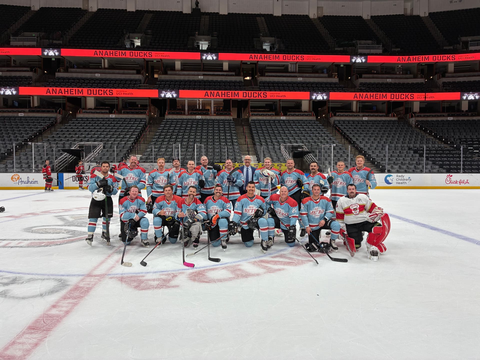 Metro Cities Hockey Club team photo at Honda Center